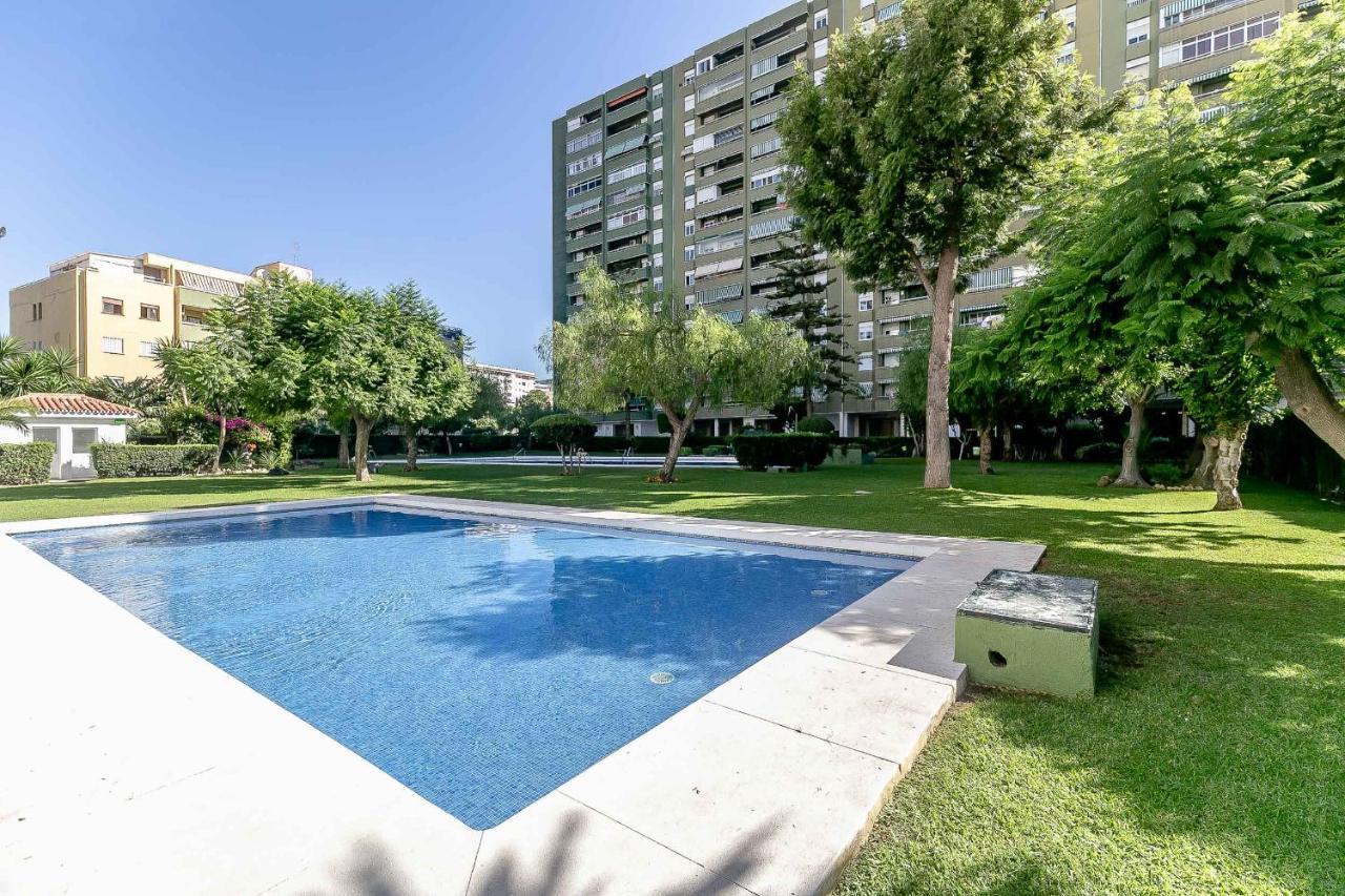 Apartamento renovado, tu escapada de vacaciones ideal Fuengirola Exterior foto