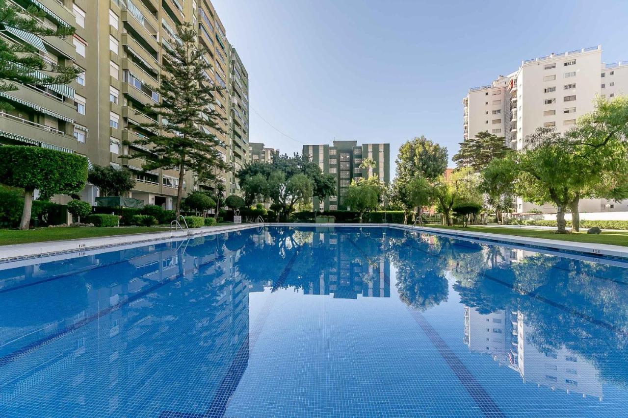 Apartamento renovado, tu escapada de vacaciones ideal Fuengirola Exterior foto